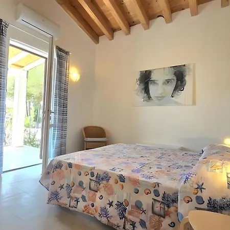 Artistica 5 Apartment