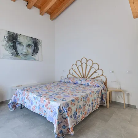 Apartamento Artistica 5 *
